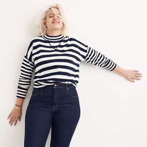 MADEWELL | white navy relaxed mockneck sweater in stripe XS